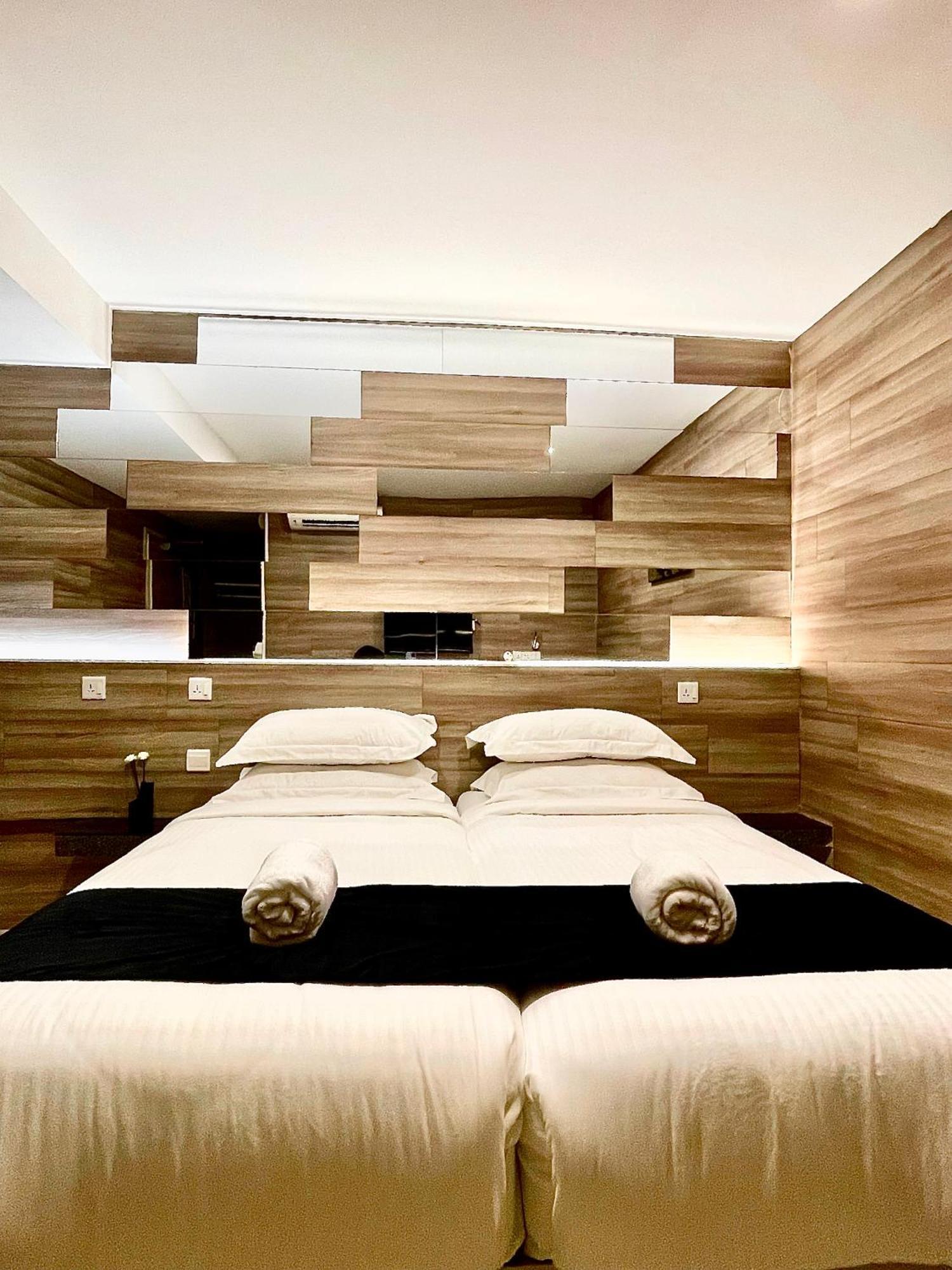 Hotel Villa Серембан Екстериор снимка