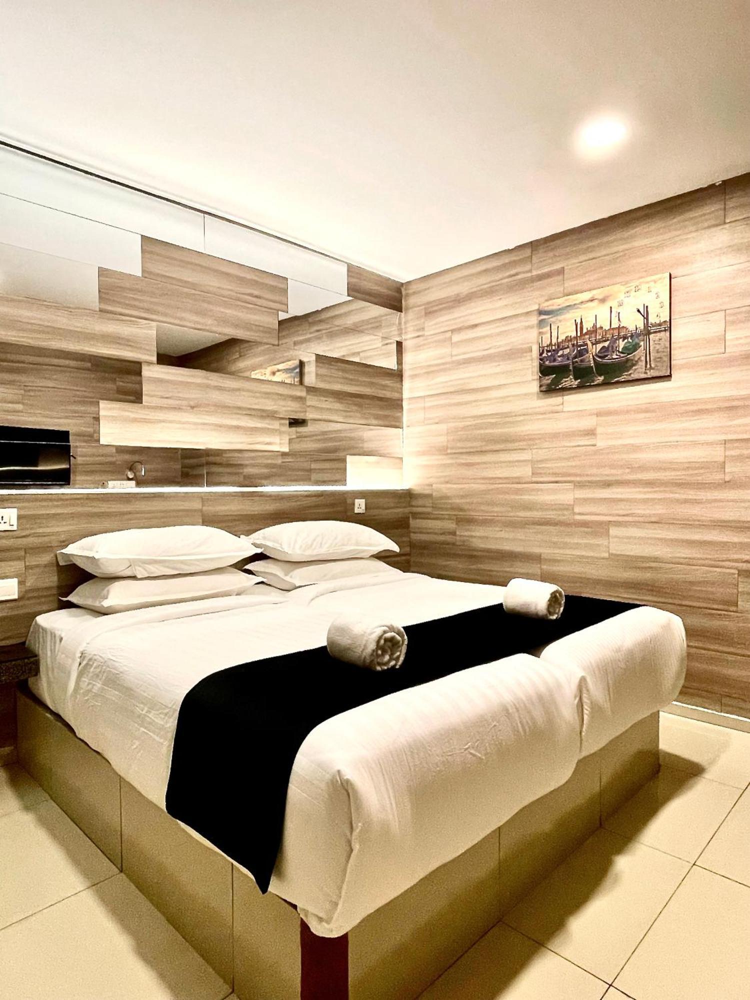 Hotel Villa Серембан Екстериор снимка